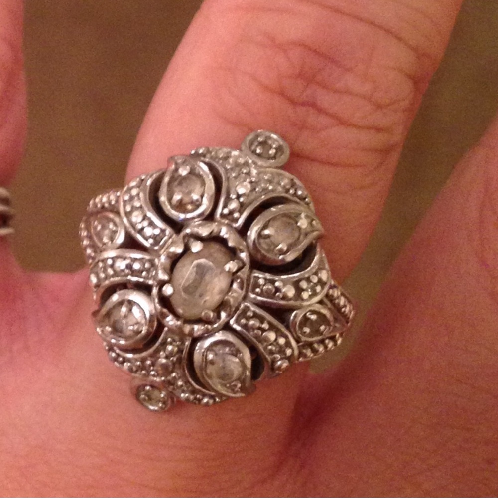 ISO Simply Vera Vera Wang ring